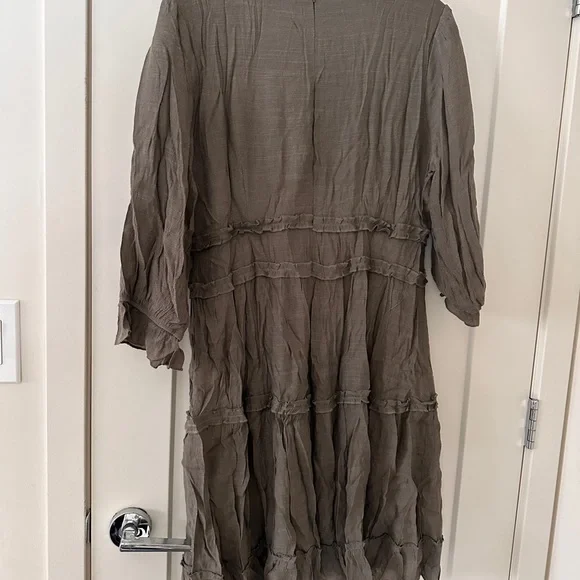 Mikarose Olive Green Casual V-Neck Dress - Picture 4 of 4